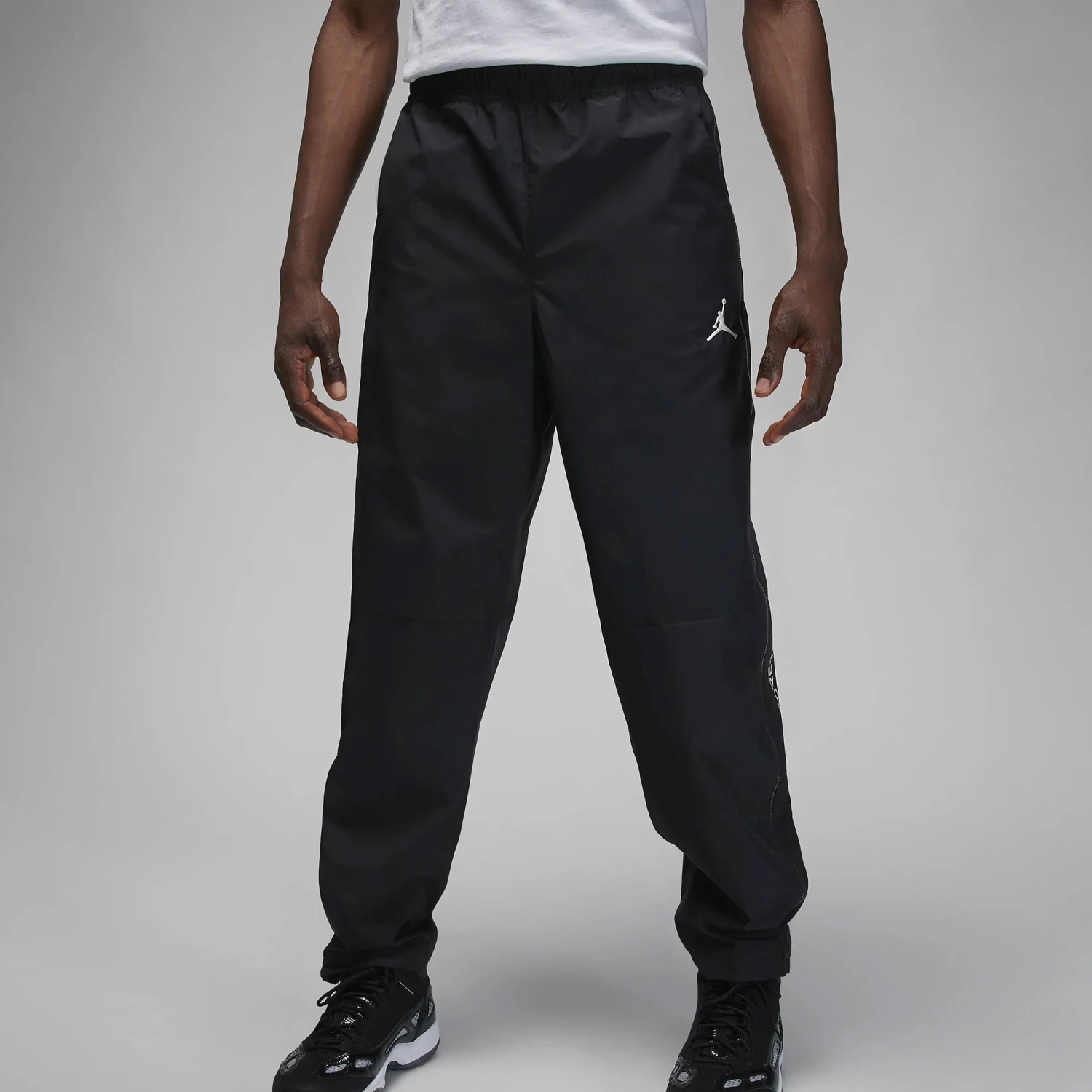 Air Jordan Mens Flight Heritage Pants 4 Air Jordan Mens Flight Heritage Pants - Image 2